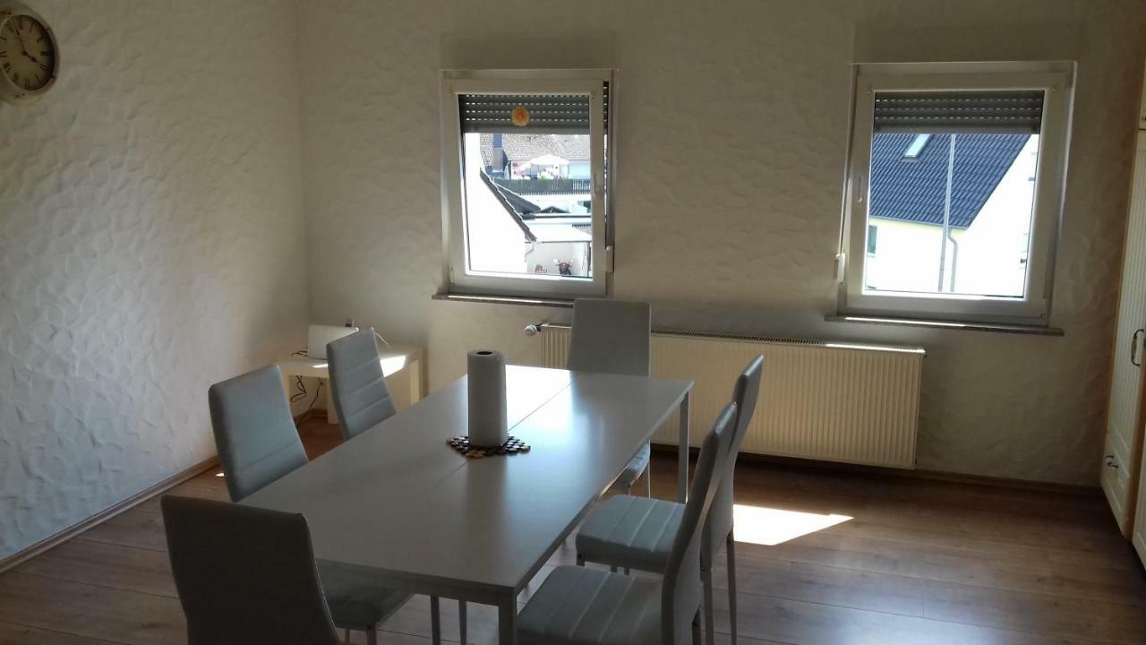 Appartement Gaststaette Molitor à Sarrelouis Extérieur photo